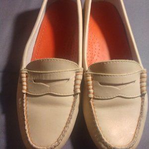 Women's 9 WeeJun's slightly used